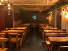-万记麻辣烫国展总店