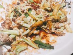 -靠山屯东北农家菜(八龙桥雅苑店)