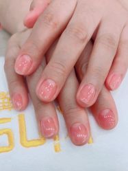 -进巍美甲美睫店