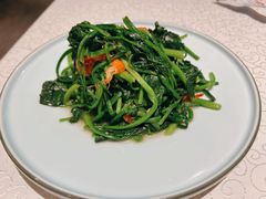 小河虾炒菠菜-萃華楼(王府井店)