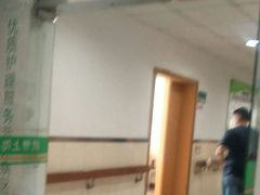 -武警上海市总队医院-停车场