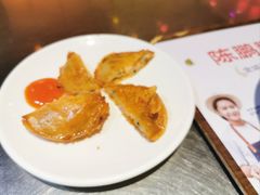 特色月亮虾饼-陈鹏鹏潮汕菜(宝安机场T3航站楼店)