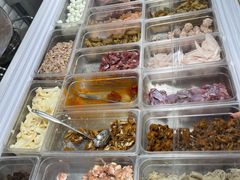 自助取餐区-拿渡·水煮鱼麻辣香锅(王府井奥莱·香江小镇店)
