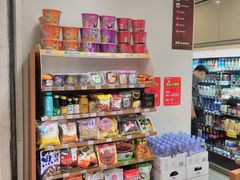 -全家便利店(上海南站站店)