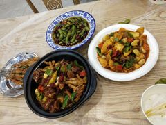 -江城燕子大排档(江汉路步行街店)