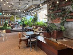 -ROAST coffee & eatery