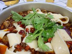 -晓彭肥肠鸡·泡椒鸡火锅(水木天地店)