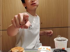 -麦当劳(徐汇漕溪北路百脑汇店)