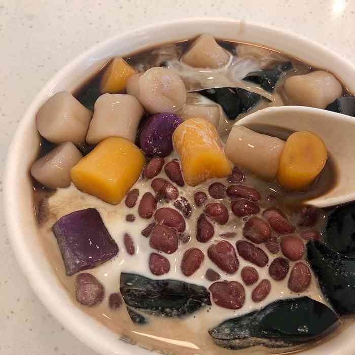 哈皮粑粑杏仁腐(米房店)-"哈皮粑粑吃了好久了,以前都是江滨路跑步了.