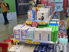 -好特卖HotMaxx(杭州滨江宝龙城店)