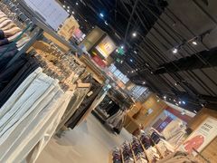 -优衣库(上海虹口龙之梦店)