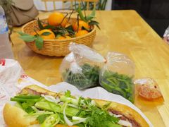 -Bánh Mì Huynh Hoa