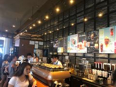 自助取餐区-星巴克臻选(深圳皇庭广场分店)