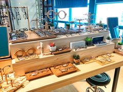 -Trend1881视光·蔡司视觉(领展广场店)