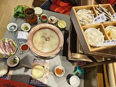 -阿婆情腊排骨火锅·野生菌季(古城旗舰店)