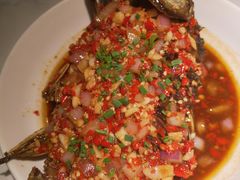 香煎大鲫鱼-费大厨辣椒炒肉(高铁吾悦广场店)