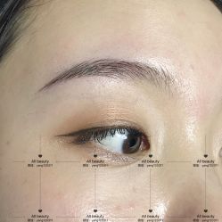 -一个差评成就的纹眉店