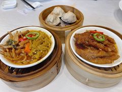 -景月阁空中食府(希尔顿酒店)