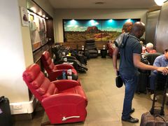 -奥利弗·雷金纳德·坦博国际机场