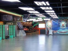 -极限PLAY运动娱乐新世界·团建派对表演休闲馆·室内高空游乐园
