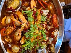 -老东镇啤酒屋海鲜加工·蒸汽海鲜·海鲜烧烤(台东店)