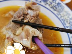 -邱芳粉店(迎宾大道旗舰店)