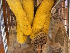 -BHC炸鸡(明洞总店)