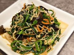 芥末菠菜拌金针菇-闫府私房菜(恒隆店)