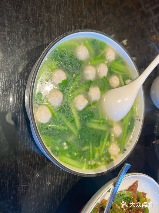 酒问半山·悦享餐厅图片