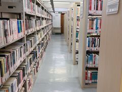 -上海市静安区图书馆(新闸路馆)