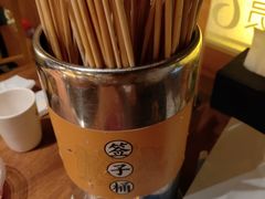 -牛小嫩串串火锅(老国贸总店)