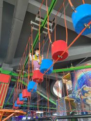 -嗨翻Hi-Fun竞技主题乐园·蹦床团建生日聚会(五棵松华熙店)