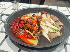 -贰回巷火锅馆(钟楼店)