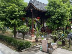 -周老三跷脚牛肉·全牛火锅(非遗传承店)