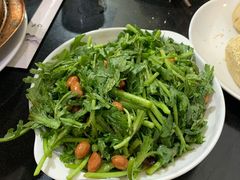 老醋果仁拌茼蒿-来顺成饭庄