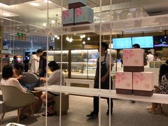 大堂-奈雪的茶(湖滨银泰in77C区PRO店)