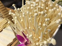 -泓炙颐凤鲜海鲜火锅料理(桐乡店)