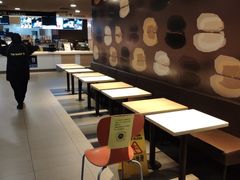 -麦当劳(南京路2店)