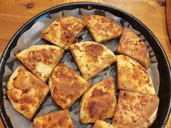 料理烤特色火烧-老东镇啤酒屋海鲜加工·蒸汽海鲜·海鲜烧烤(台东店)