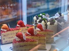 奶酪莓莓蛋糕-MANFEN聚满分西点(远洋大信店)