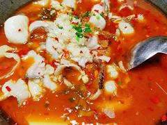 鲜做酸菜鱼片-食在不一样·大碗湖南菜(金茂汇店)