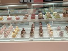 -好利来(上海长宁龙之梦店)