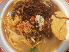 -丽丽三鲜螺蛳粉(田林路店)