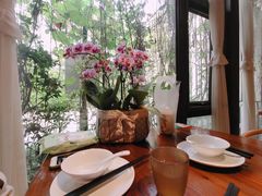 靠窗位-春暖花开(西溪店)