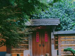 -龙华寺