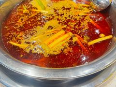 -肖肖酸萝卜鱼火锅(总店)