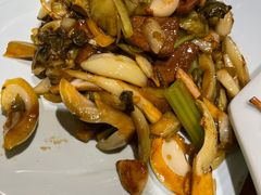 -宏记广东客家菜(丰汇店)