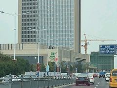 -苏州汇融广场假日酒店