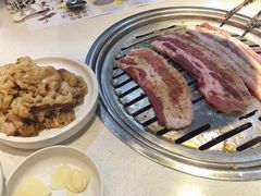 满心尝五花肉-本家韩国烤肉(青岛万象城店)
