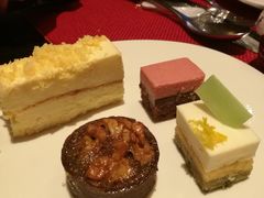 点心-OPEN開全日自助餐厅·西餐·海鲜(佛山希尔顿酒店)